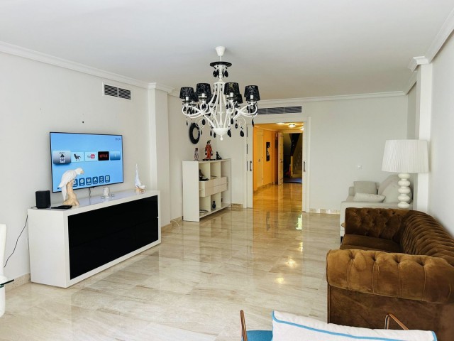 2 Schlafzimmer Apartment in Elviria