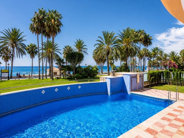 2 Bedrooms Apartment in San Pedro de Alcántara