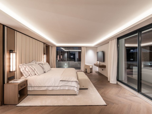 5 Soveroms Villa i Las Brisas