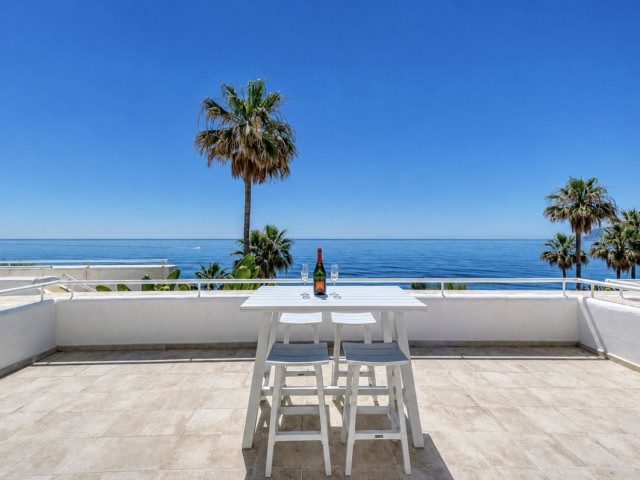 2 Bedrooms Apartment in Estepona
