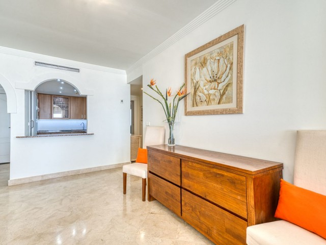 2 Bedrooms Apartment in Estepona