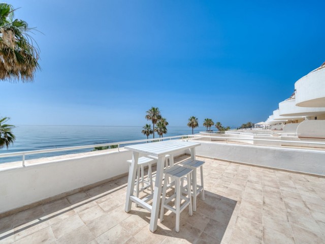 2 Bedrooms Apartment in Estepona