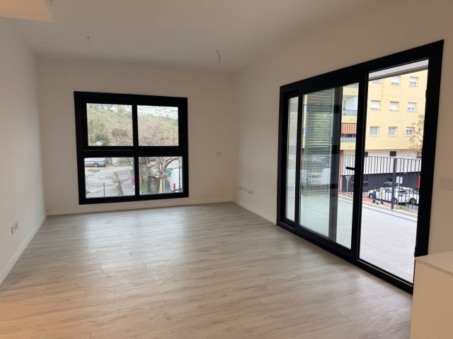 3 Bedrooms Apartment in Estepona