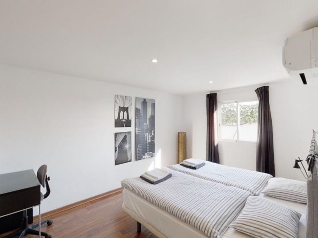 6 Bedrooms Villa in Mijas