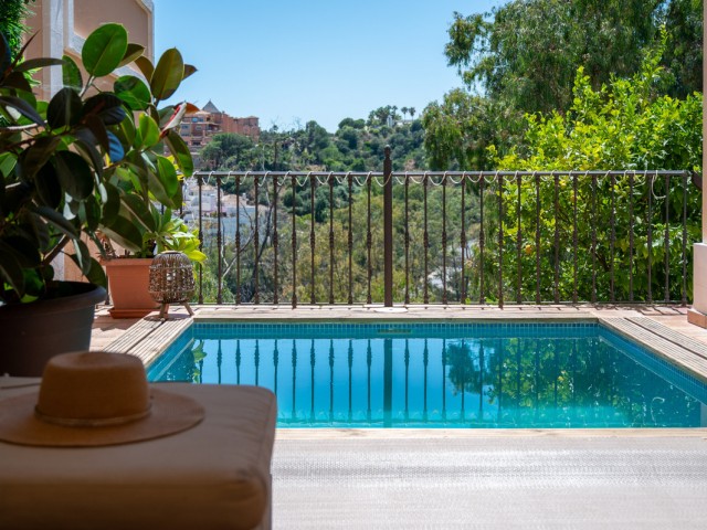 3 Bedrooms Villa in Nueva Andalucía