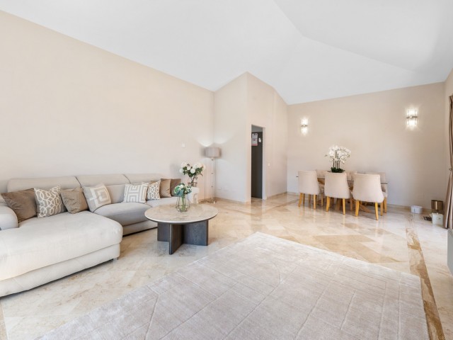 3 Bedrooms Villa in Nueva Andalucía