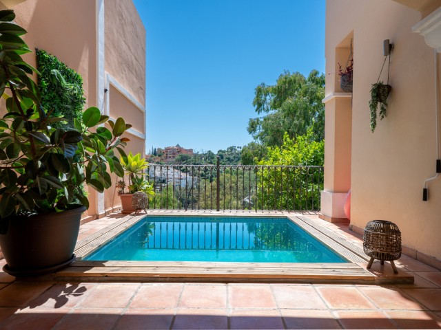 3 Bedrooms Villa in Nueva Andalucía