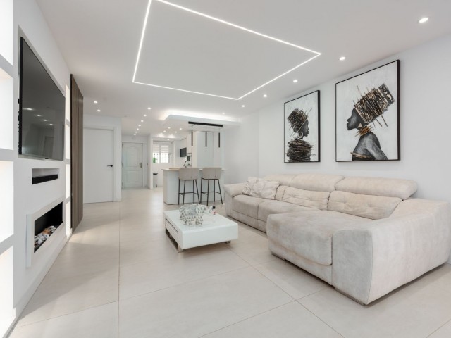 4 Bedrooms Apartment in Benalmadena Costa