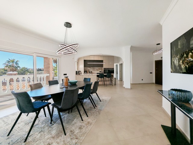 9 Bedrooms Villa in Benalmadena
