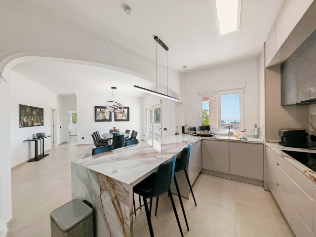 9 Bedrooms Villa in Benalmadena