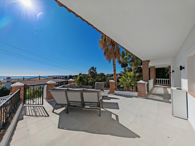 9 Bedrooms Villa in Benalmadena