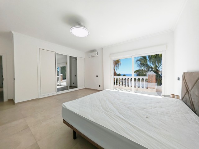 9 Bedrooms Villa in Benalmadena