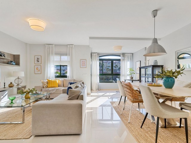 Townhouse, Los Pacos