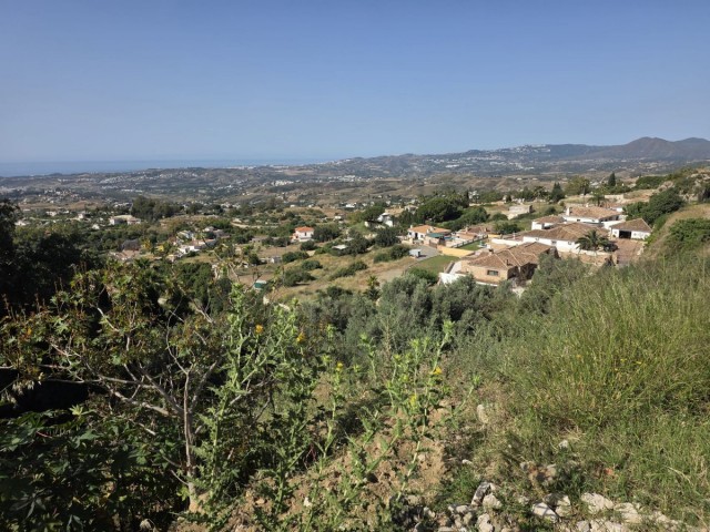  Plot in Mijas
