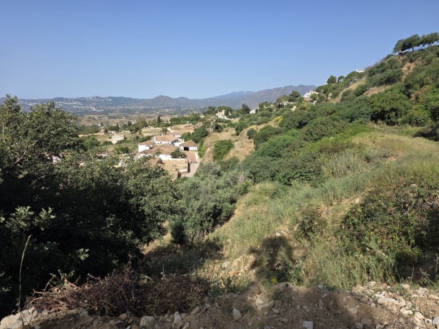  Plot in Mijas