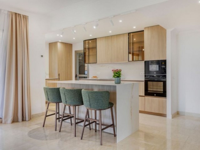 3 Bedrooms Apartment in Benahavís
