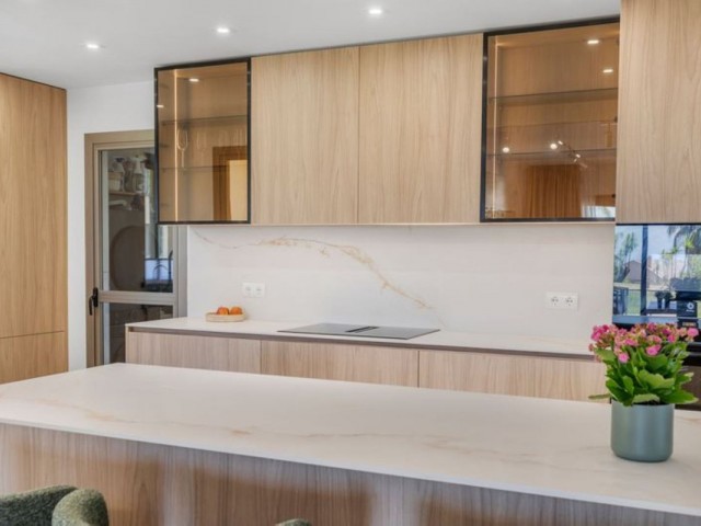 3 Bedrooms Apartment in Benahavís
