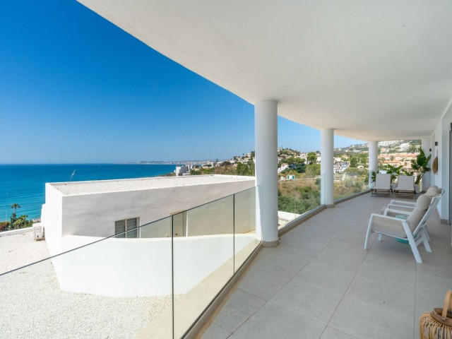3 Bedrooms Apartment in Torrequebrada