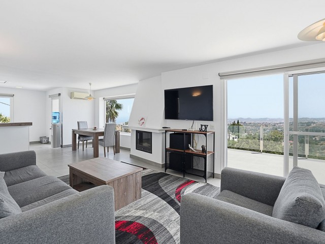 3 Bedrooms Villa in Mijas