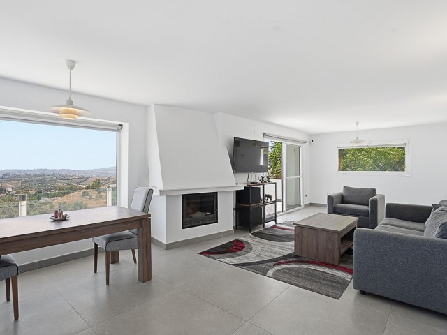 3 Bedrooms Villa in Mijas