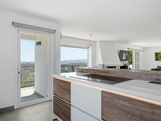 3 Bedrooms Villa in Mijas