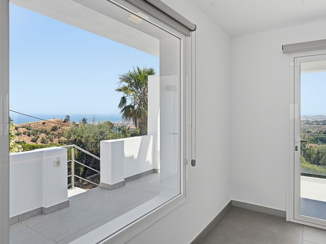 3 Bedrooms Villa in Mijas