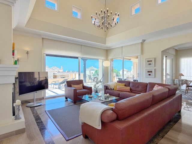 4 Schlafzimmer Apartment in Elviria