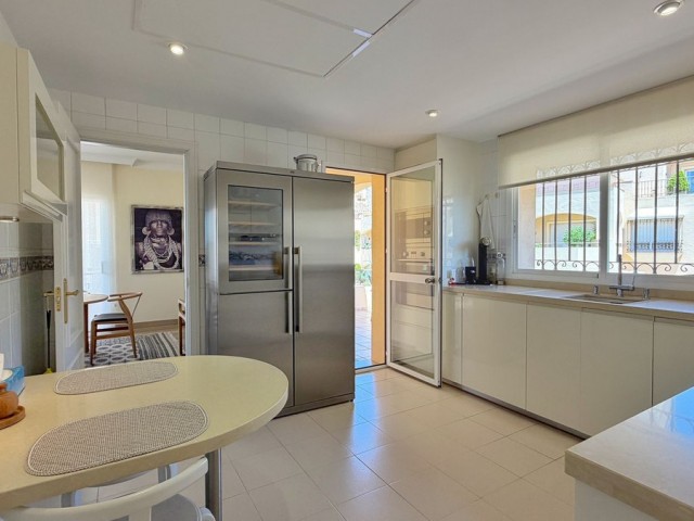 4 Schlafzimmer Apartment in Elviria