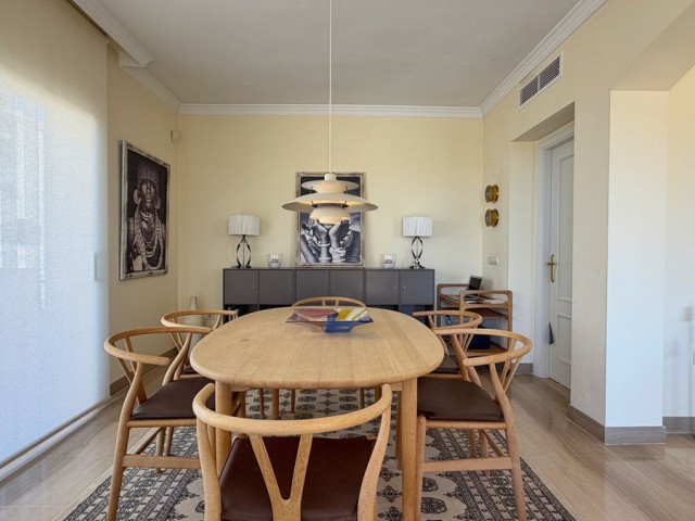 4 Schlafzimmer Apartment in Elviria