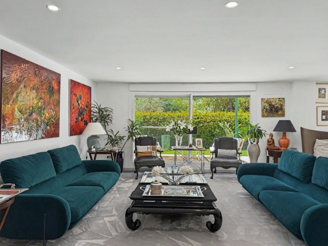 3 Bedrooms Apartment in Sotogrande