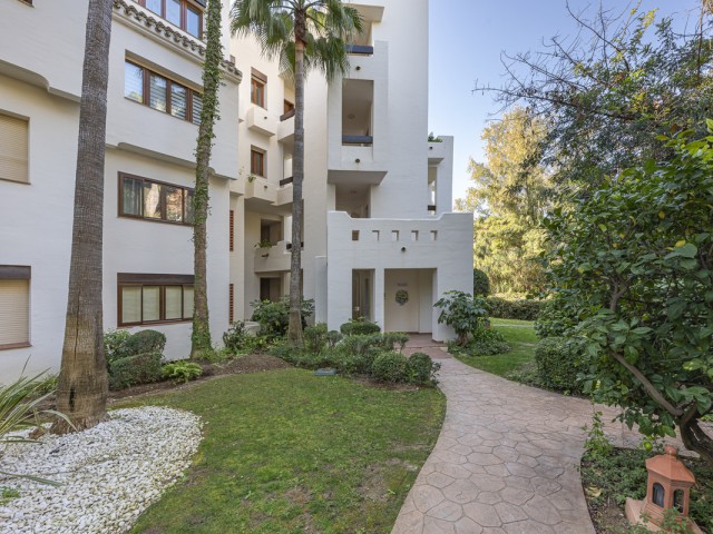 3 Bedrooms Apartment in Estepona