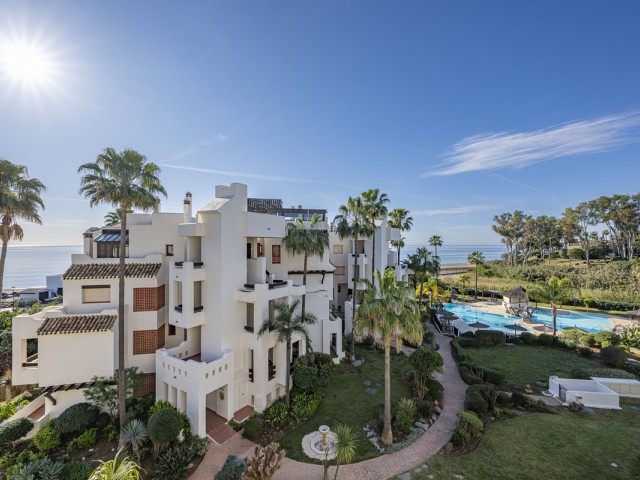 3 Bedrooms Apartment in Estepona