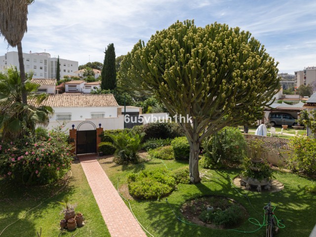 6 Bedrooms Townhouse in Málaga