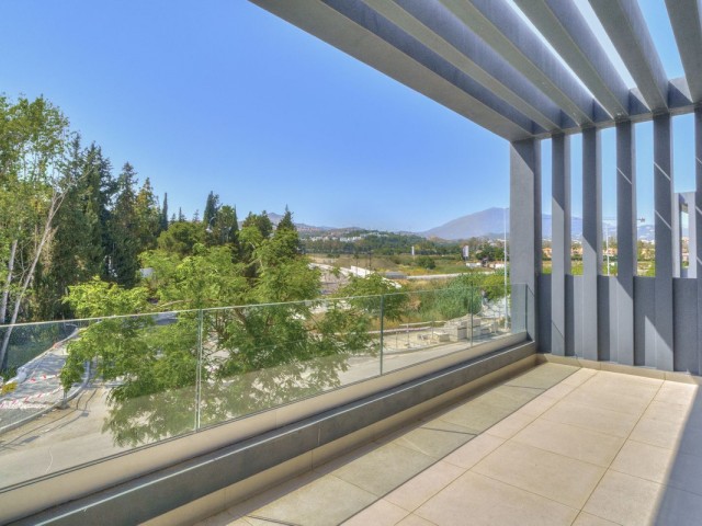3 Bedrooms Townhouse in Estepona
