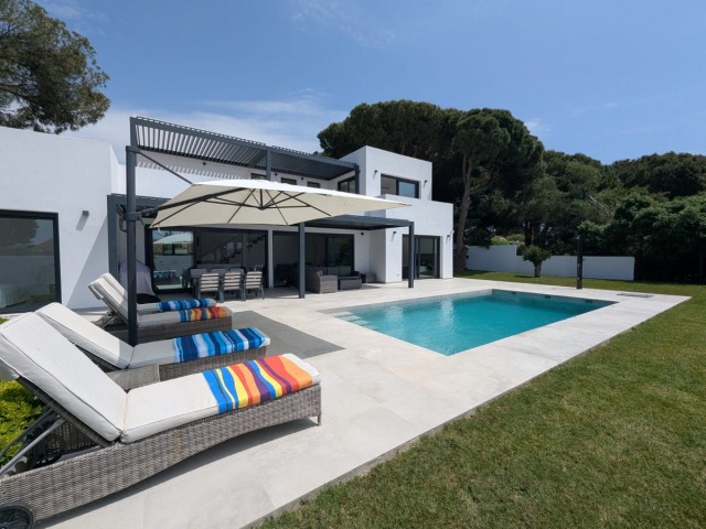 Villa, Artola, R5407996