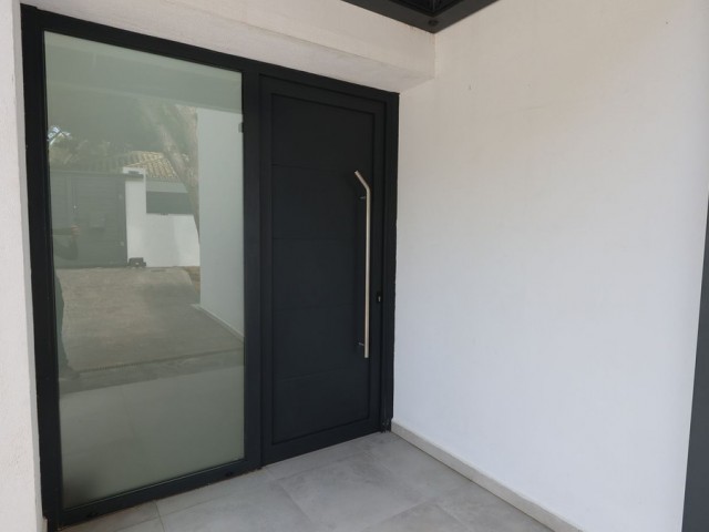 Villa con 3 Dormitorios  en Artola