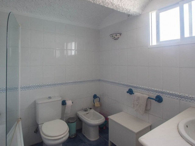 3 Bedrooms Townhouse in Estepona