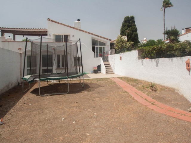 3 Bedrooms Townhouse in Estepona