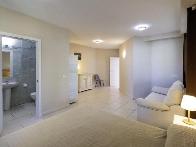 3 Bedrooms Villa in Marbella