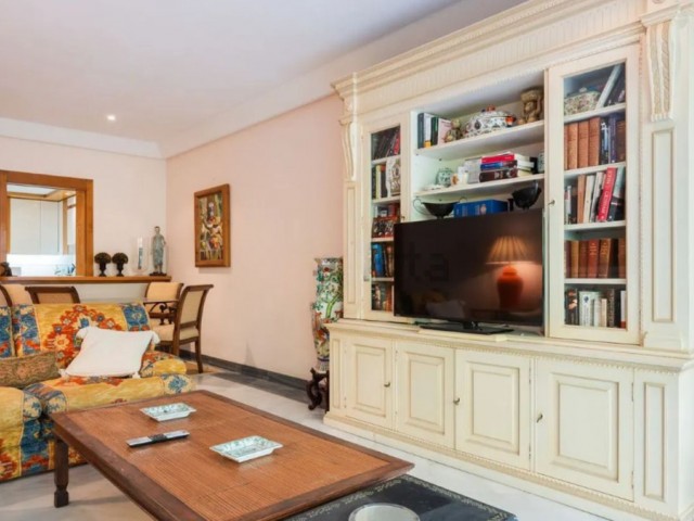 2 Bedrooms Apartment in Marbella