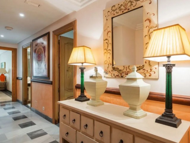 2 Bedrooms Apartment in Marbella
