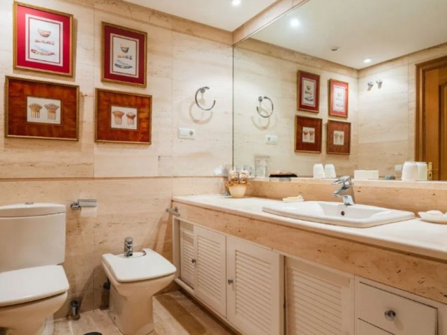 2 Bedrooms Apartment in Marbella