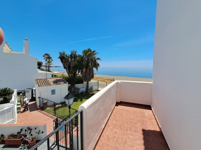 3 Bedrooms Villa in Estepona
