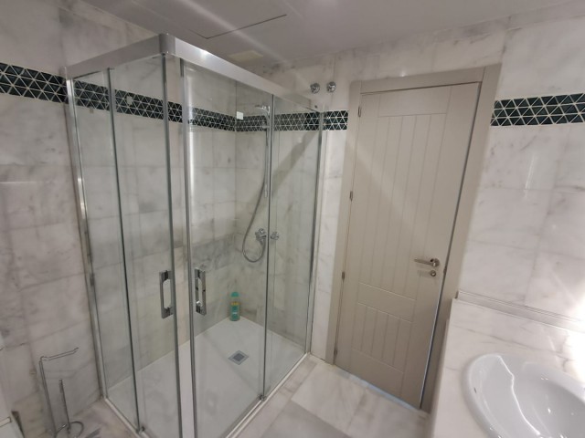 3 Bedrooms Villa in Estepona