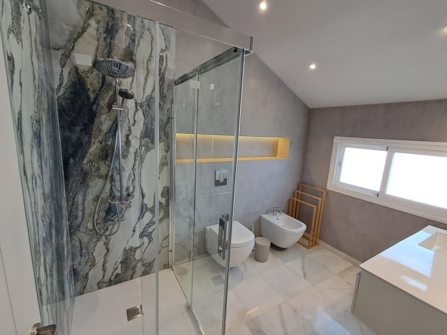 3 Bedrooms Villa in Estepona