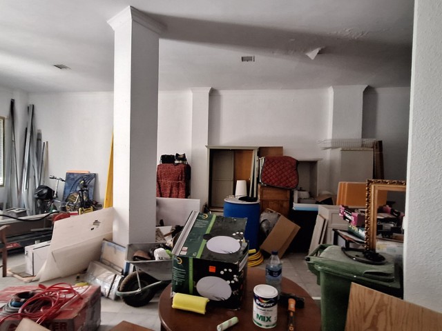 Commercial in Estepona