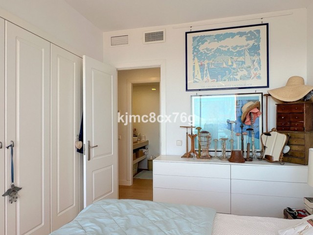4 Bedrooms Apartment in Calahonda