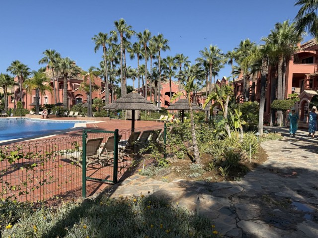 2 Schlafzimmer Apartment in Nueva Andalucía