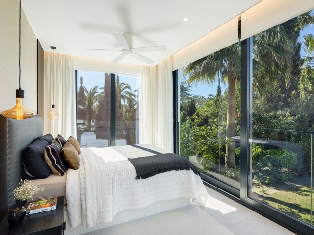 5 Schlafzimmer Villa in Nueva Andalucía