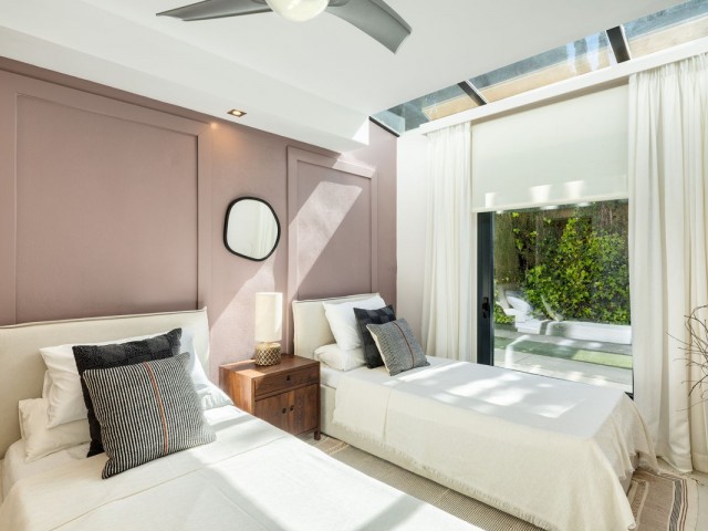 5 Schlafzimmer Villa in Nueva Andalucía
